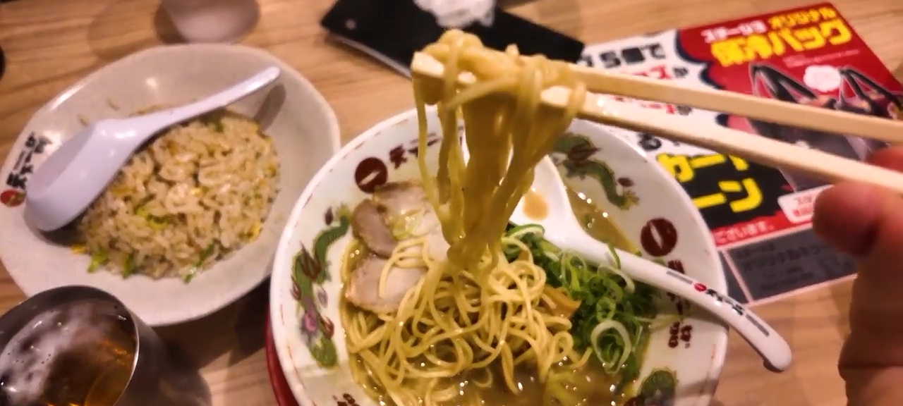 Ramen noodles and fried rice at Tenkaippin Nishi-Umeda